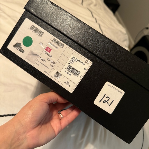 CHANEL SNEAKERS - Picture 5 of 5